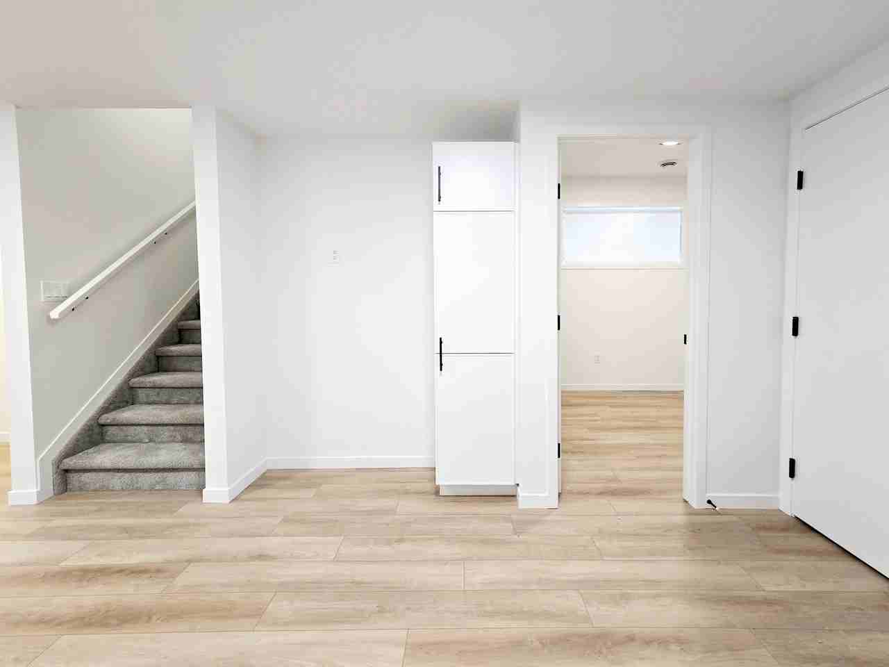 11640 83 St Nw Bsmt 11642 - Photo 3 of 8