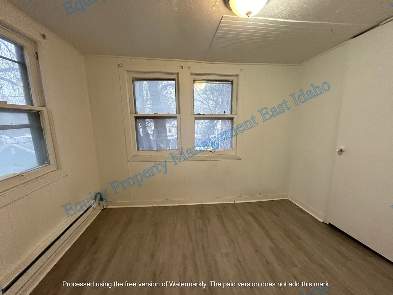 809 E Clark St #5 - Photo 2 of 9