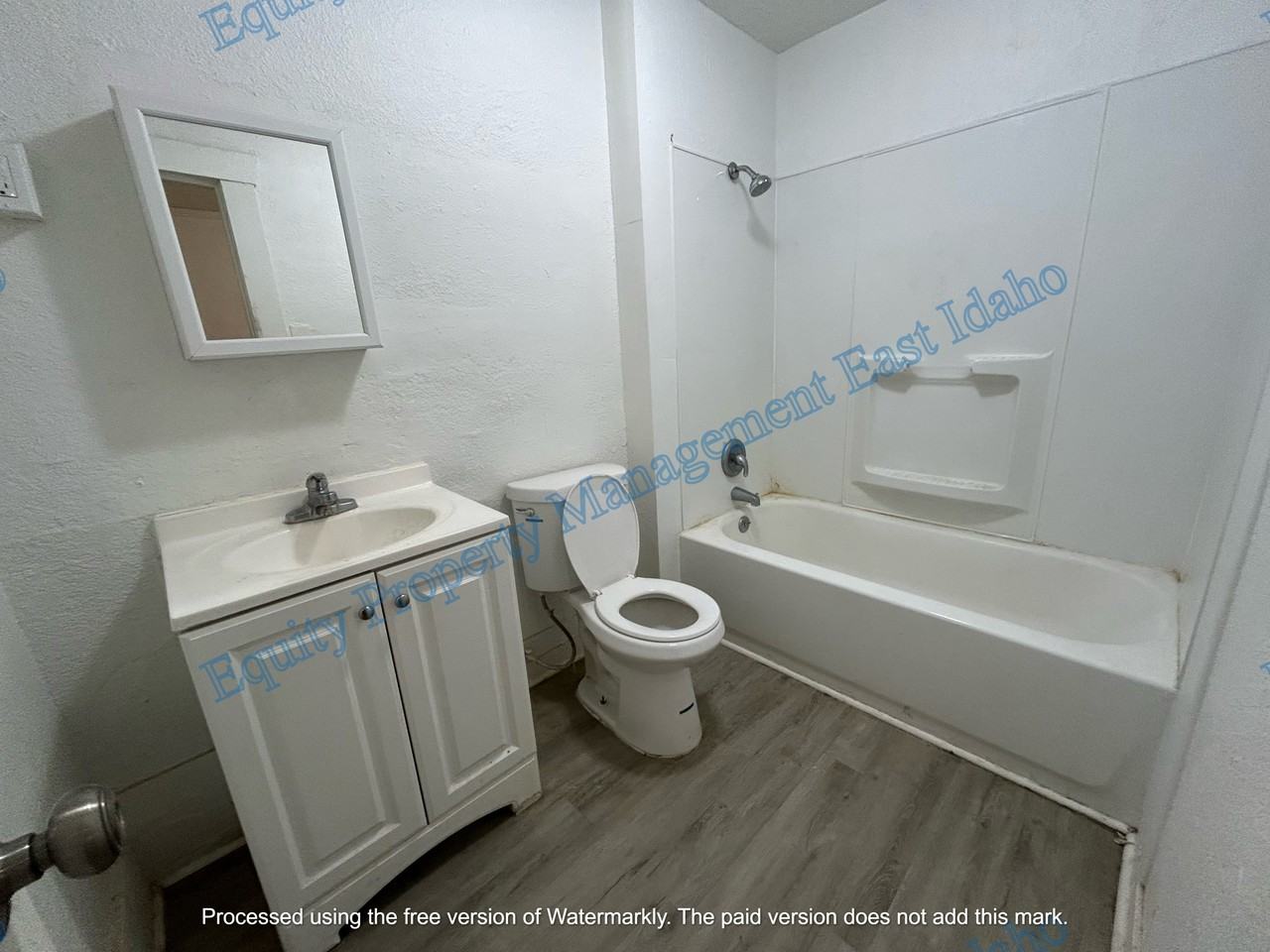 809 E Clark St #5 - Photo 6 of 9