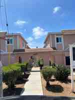 featured image of 1422 Holly Ave
