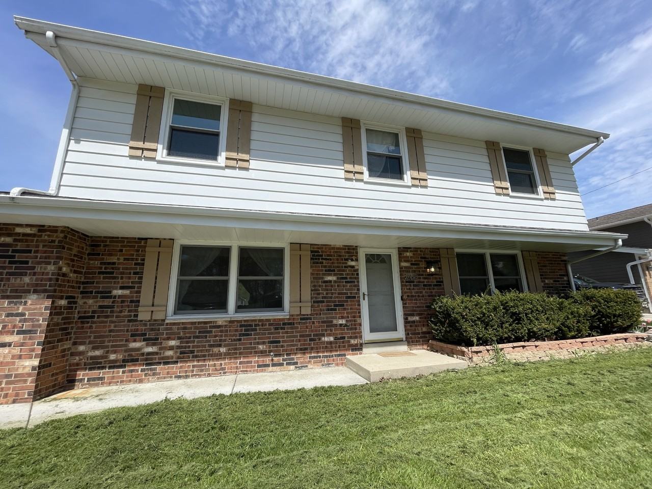 1708 Howlett Ln #1 - Photo 2 of 40