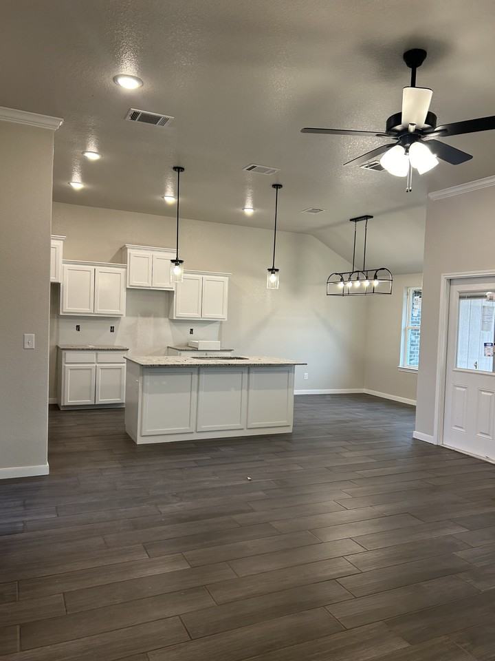 6003 Aquilla Dr #1 - Photo 3 of 8