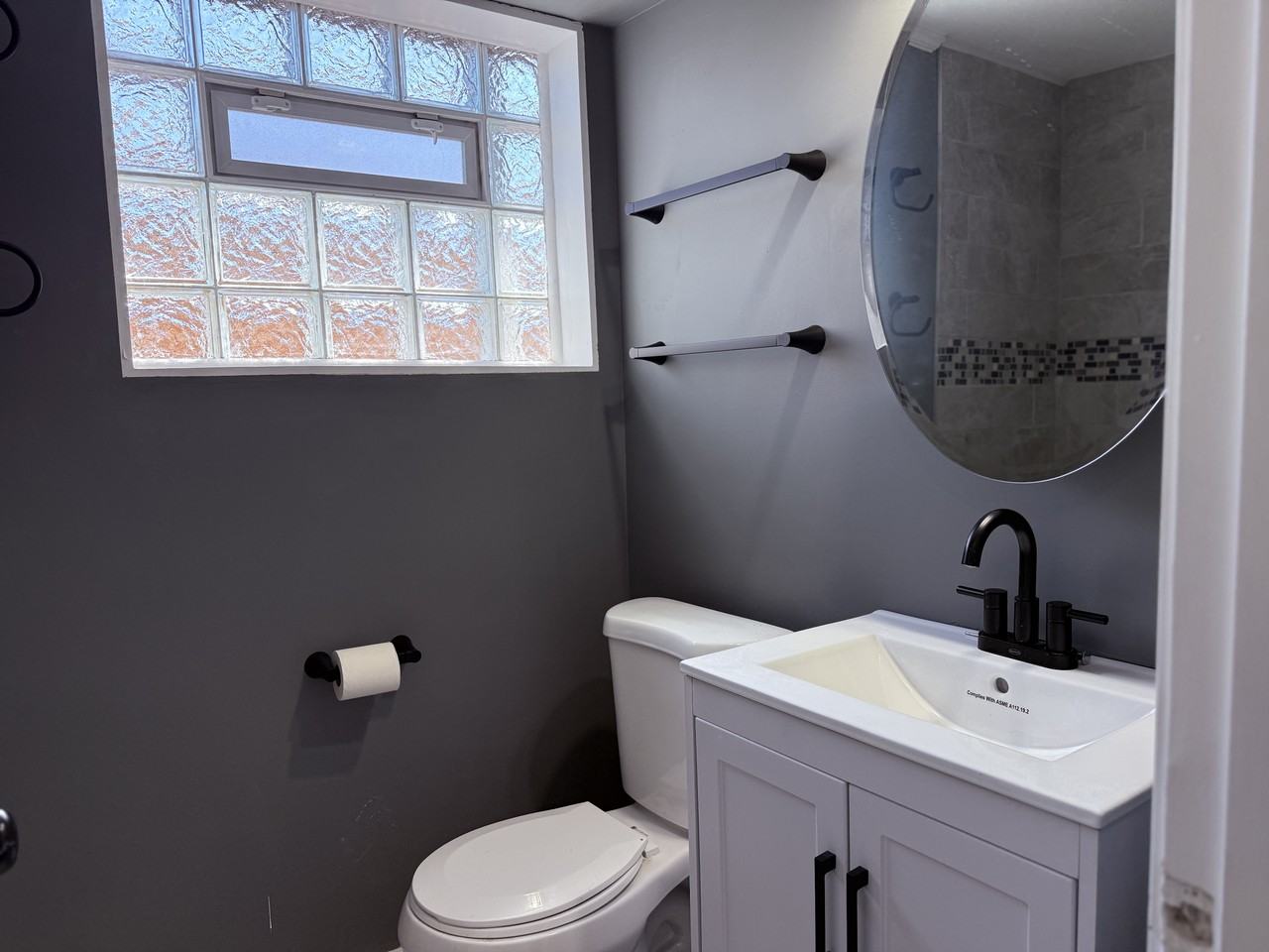 11547 S Ashland Ave #1 - Photo 4 of 16