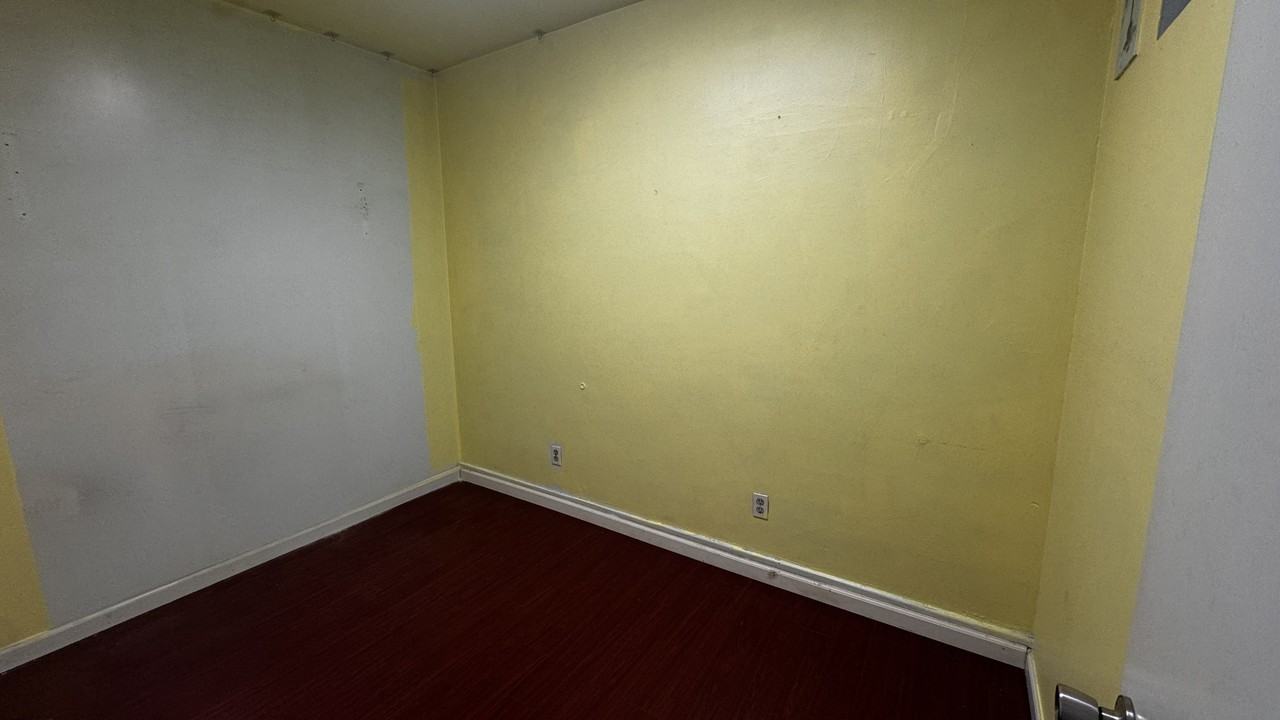1039 1043 Taraval Street San Francisco CA 94116 #1043 - Photo 4 of 8