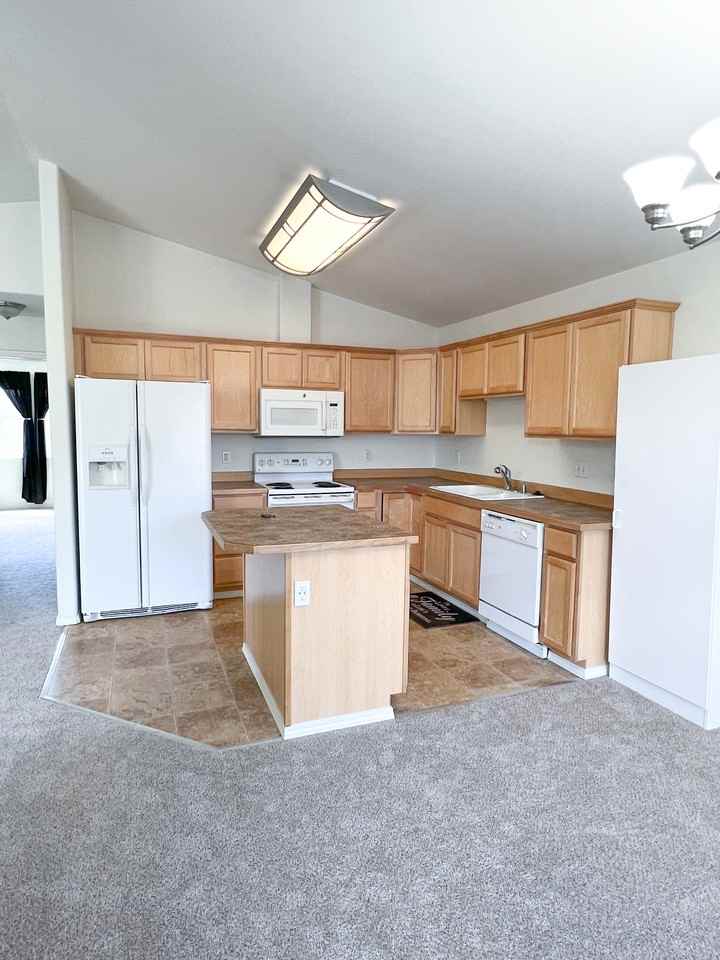 6614 Whisperwood Park Dr #1 - Photo 4 of 38