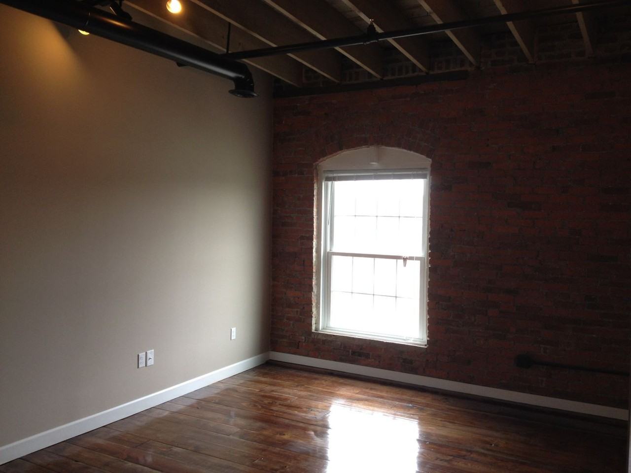 175 W. Gay Ave. - Photo 5 of 32