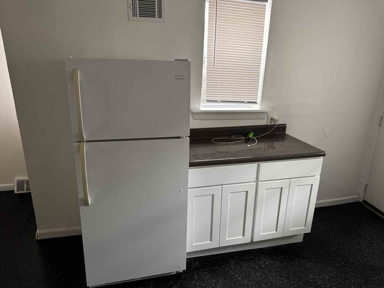 3016 Cambridge St #1 - Photo 5 of 16