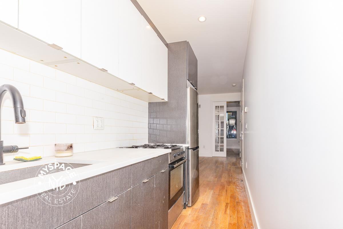 1815 Palmetto St #1L - Photo 2 of 12