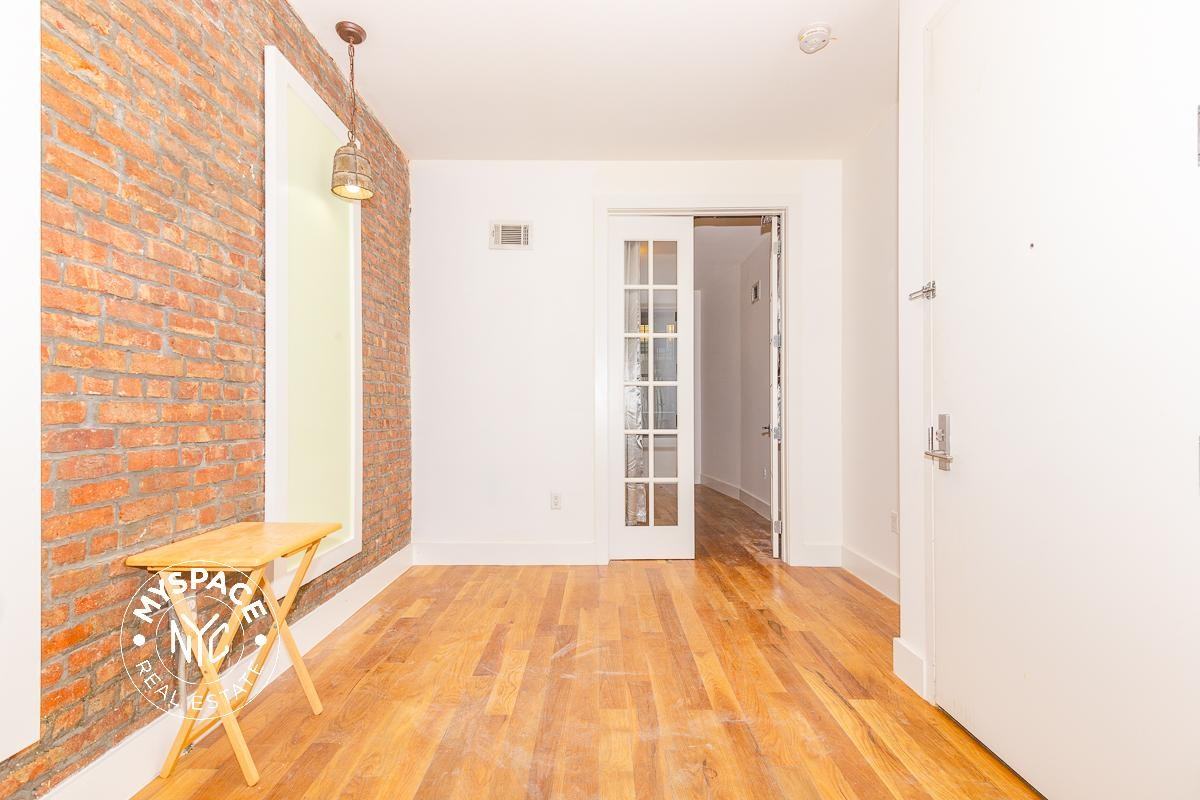 1815 Palmetto St #1L - Photo 3 of 12