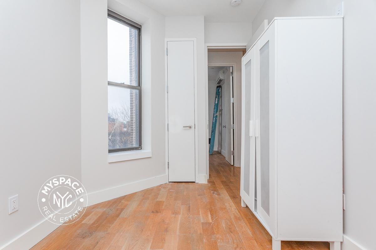 410 Gates Ave #4F - Photo 6 of 11