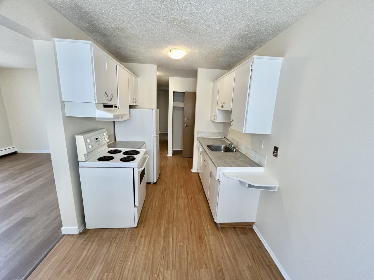 10824 112 St Nw - Photo 3 of 26