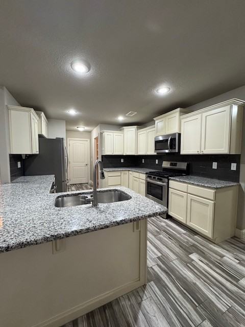 706 Oakley St #1 - Photo 5 of 19