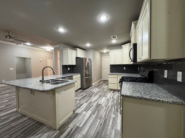 706 Oakley St #1 - Photo 6 of 19