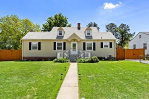 featured image of 2317 Carlisle Ave #1