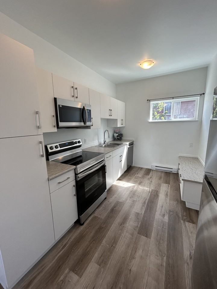 SF227 | 1 Month Free – 1 Bedroom Garden Suite – North Edmonton - Photo 4 of 7