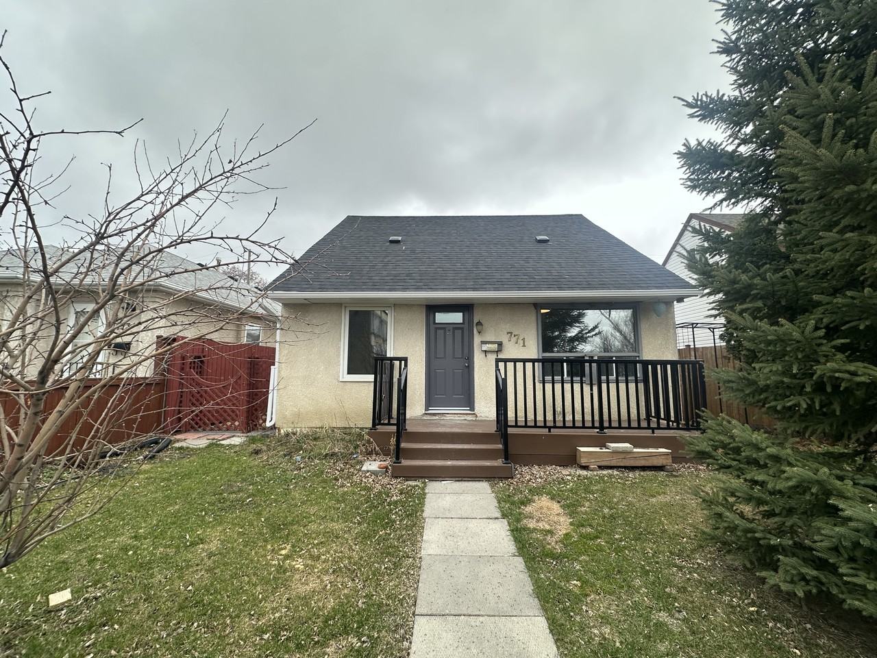 771 Hector Ave - Photo 2 of 27