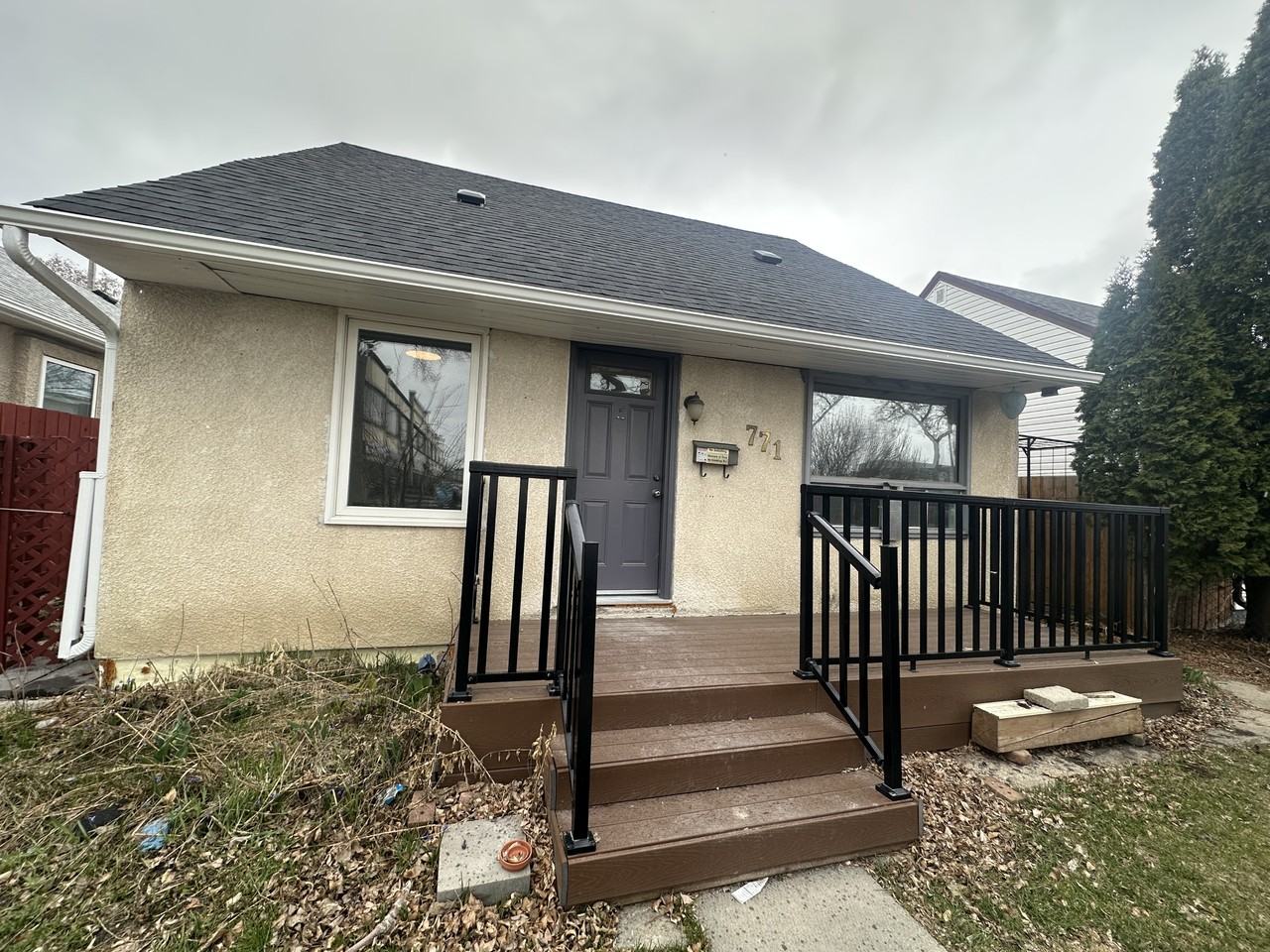 771 Hector Ave - Photo 3 of 27