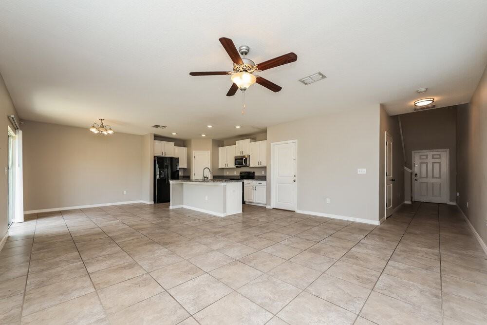 15423 Dark Star Ln - Photo 5 of 17