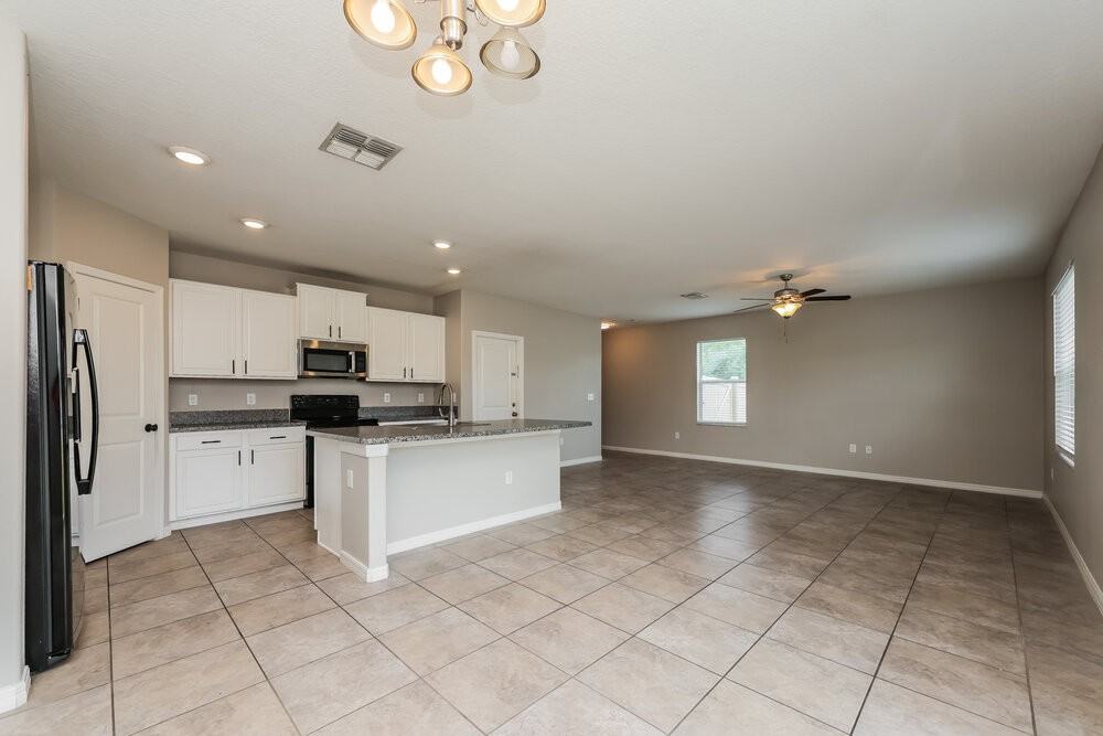 15423 Dark Star Ln - Photo 6 of 17