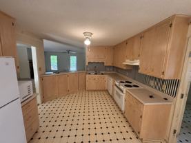 112 Oak Leaf Cir #1 - Photo 1 of 1