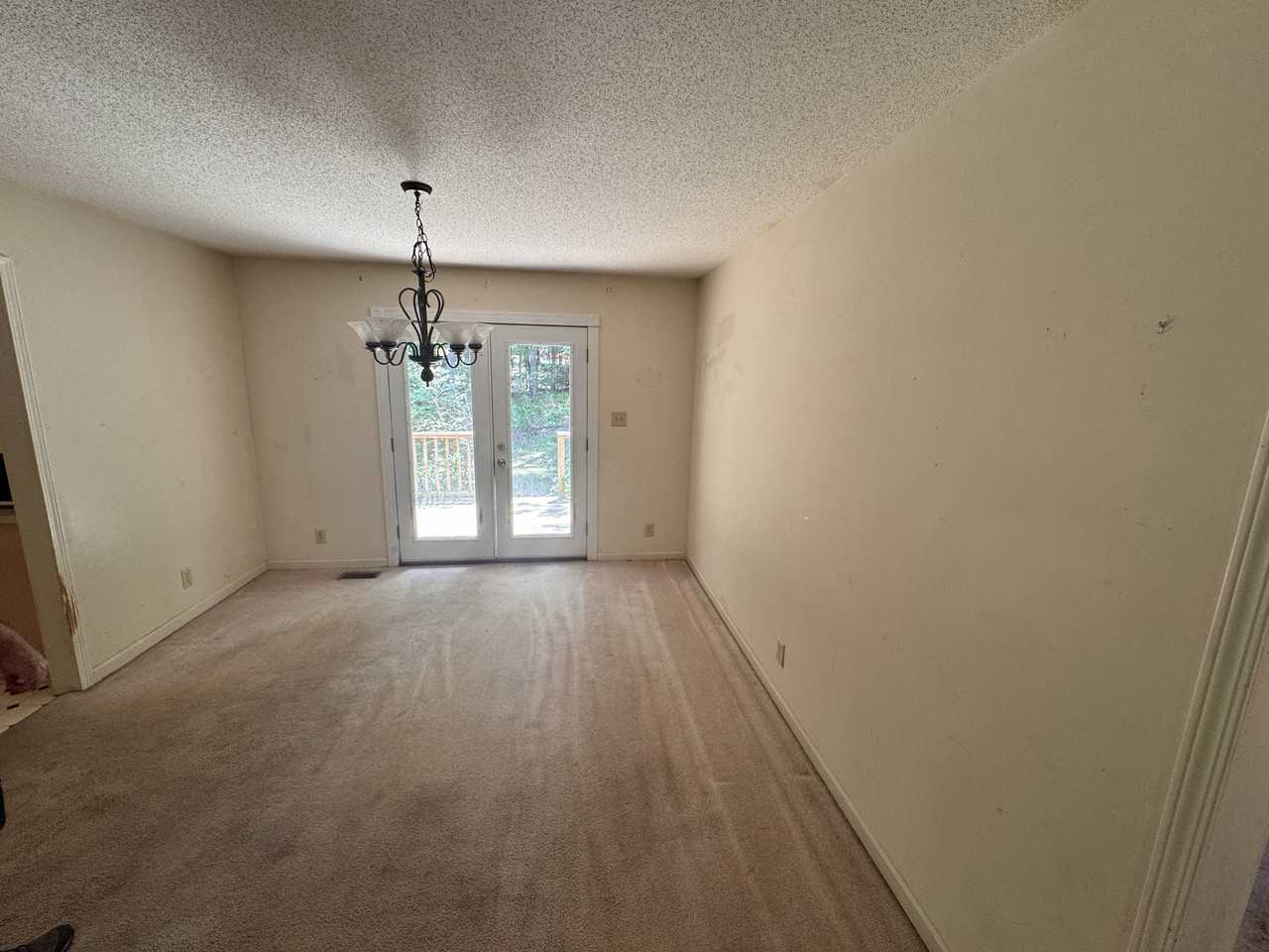 112 Oak Leaf Cir #1 - Photo 3 of 15