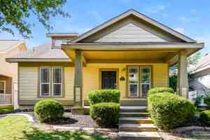 featured image of 1116 Oakcrest Dr