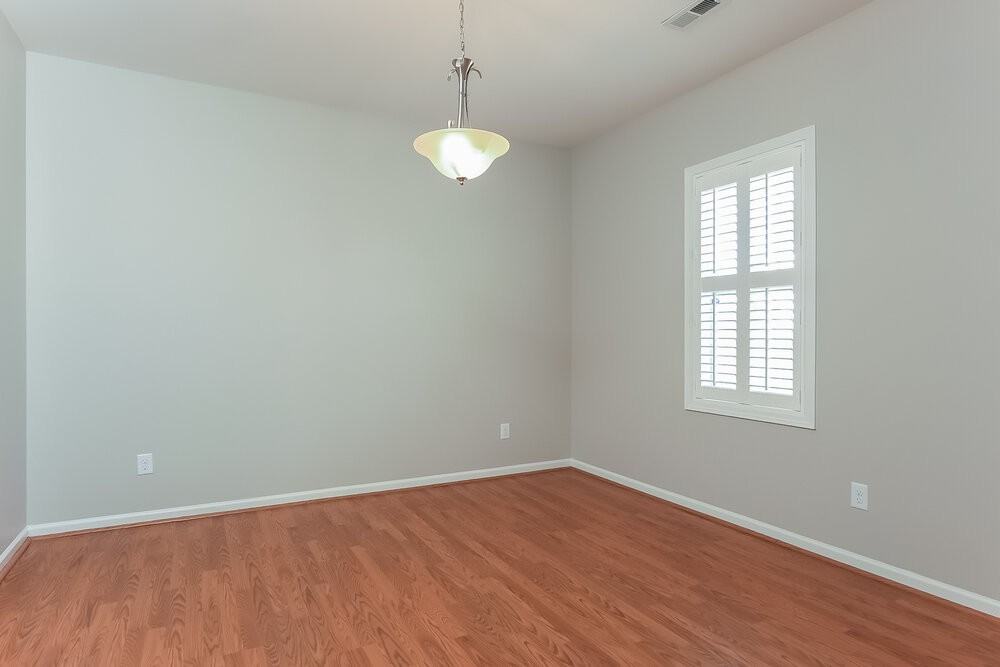 2323 King Malcolm Ln - Photo 7 of 17
