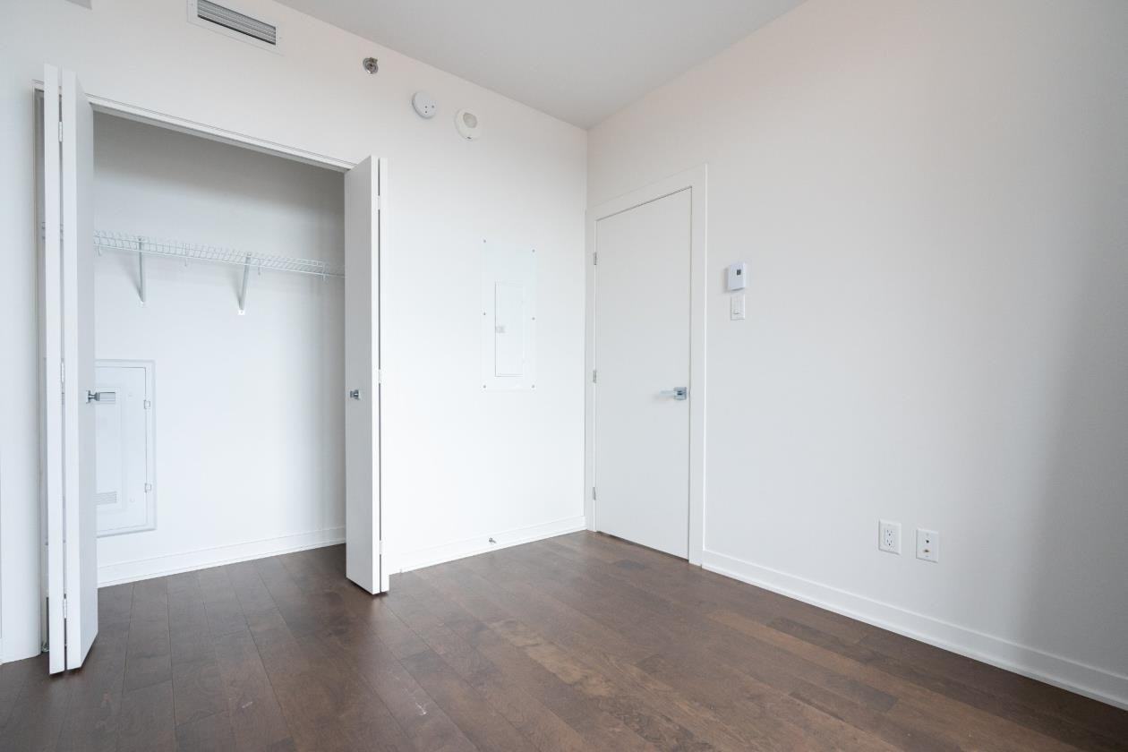 1190 Rue Mackay #1405 - Photo 7 of 23