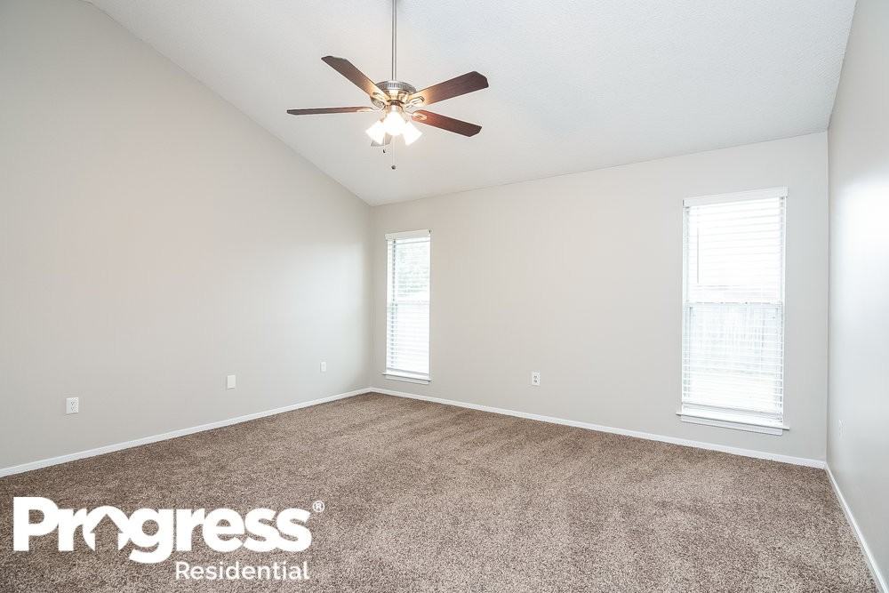 7202 Brenwood Dr - Photo 6 of 15
