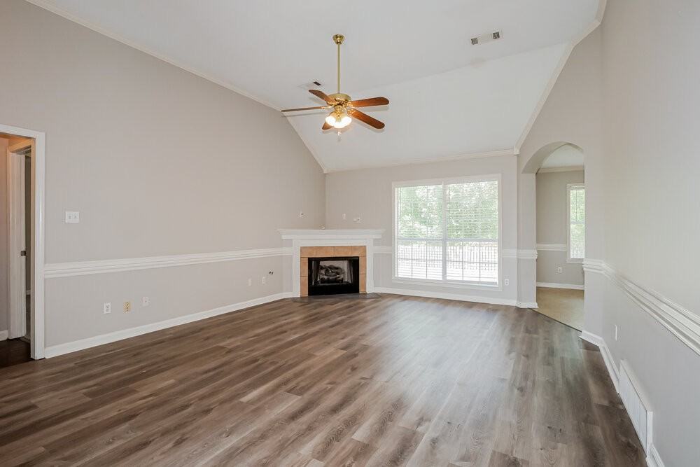 661 Shelley Renee Ln - Photo 5 of 17