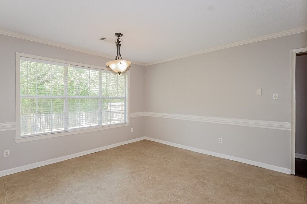 661 Shelley Renee Ln - Photo 6 of 17