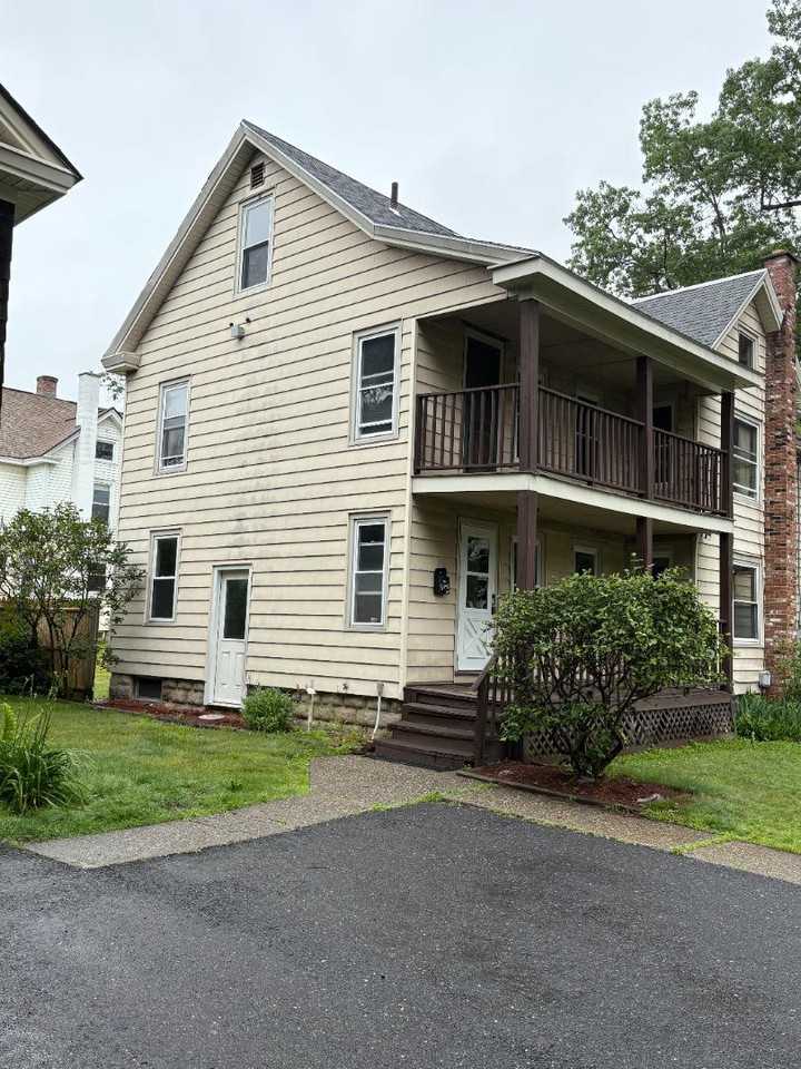 40 Allen St - Unit 2 - Photo 6 of 7