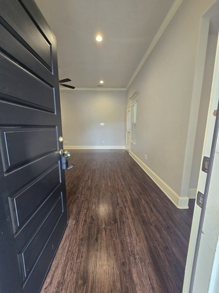 19866 Meadow West Ln #1 - Photo 3 of 32