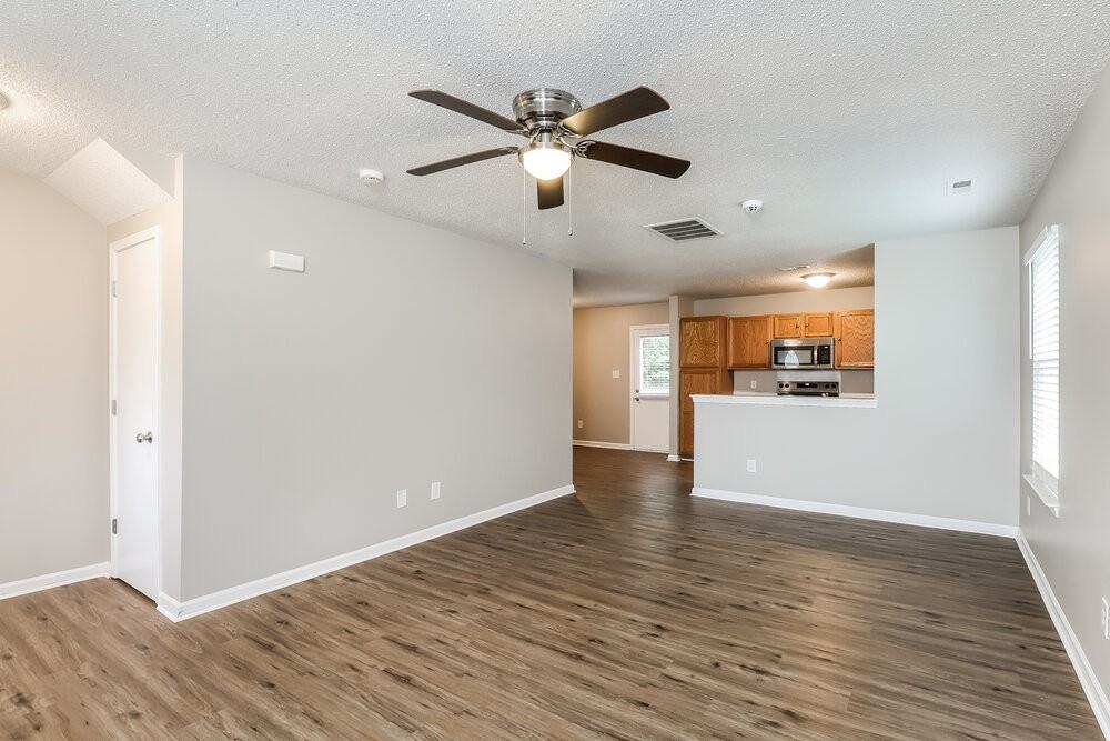 1136 Ballina Way - Photo 6 of 17