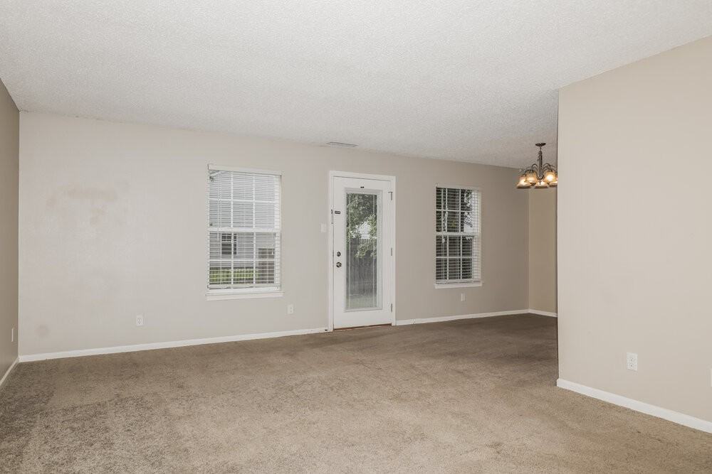 16711 Aulton Dr - Photo 5 of 17