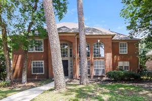 featured image of 3102 Hickory Falls Dr