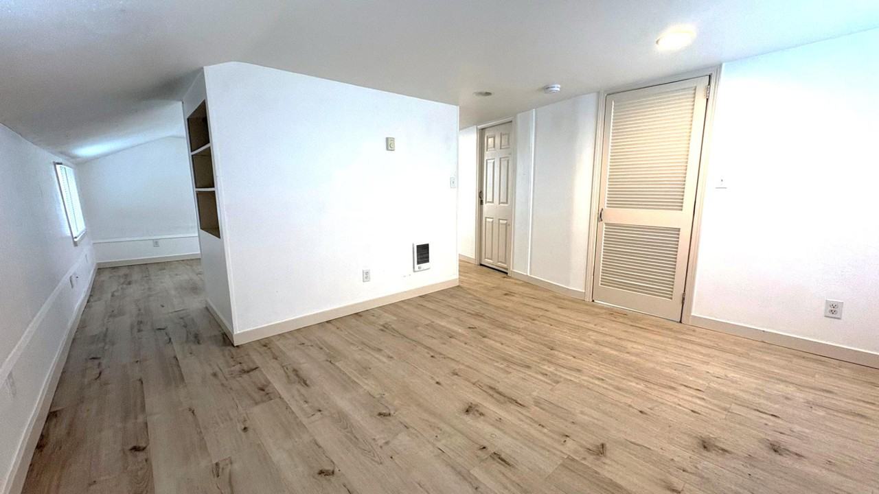 4512 Pacific Way - Photo 5 of 8