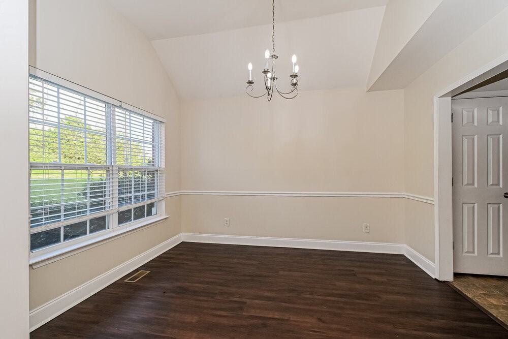 1565 Bridgecrest Dr - Photo 6 of 17