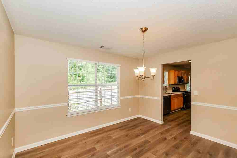 2016 Smithfield Ave - Photo 6 of 17