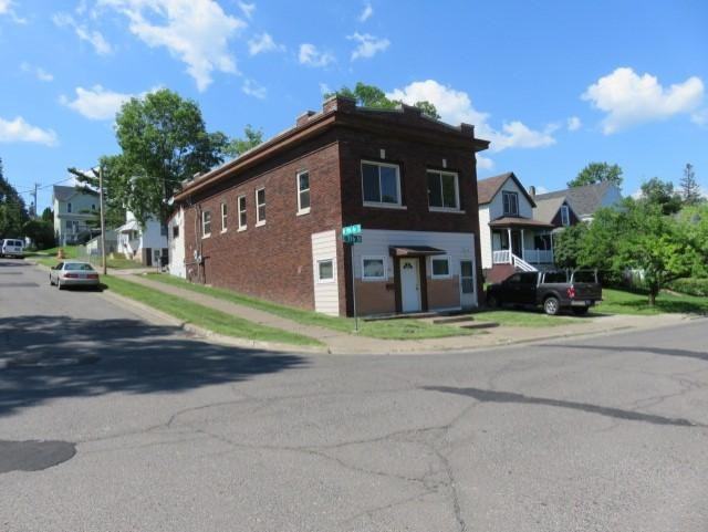 901 E 7th St - Photo 5 of 16