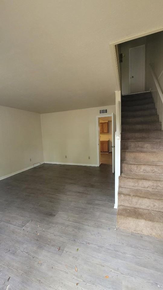 1505 W Highland Ave - Photo 5 of 10