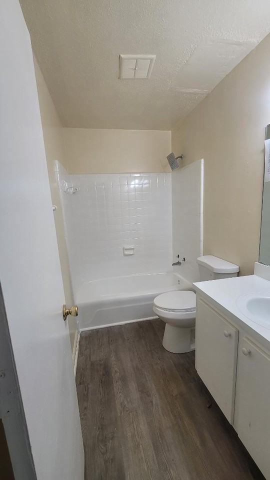 1505 W Highland Ave - Photo 7 of 10