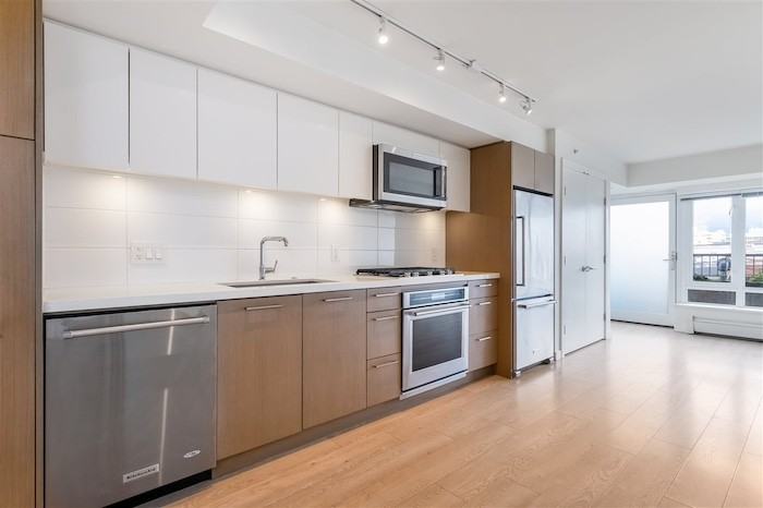 382 East 1st Ave - Photo 2 of 40