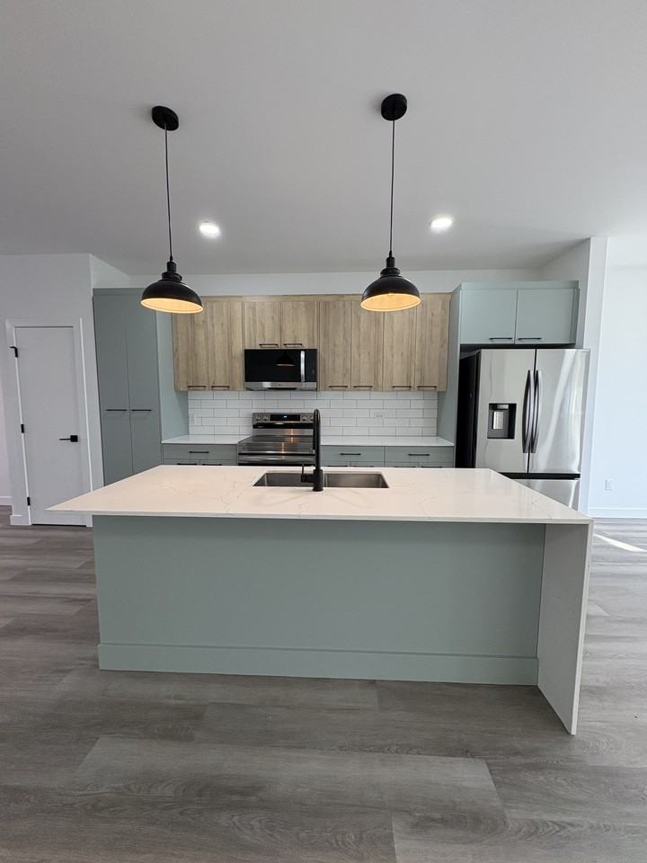 373 Bowman Ave - Photo 5 of 14