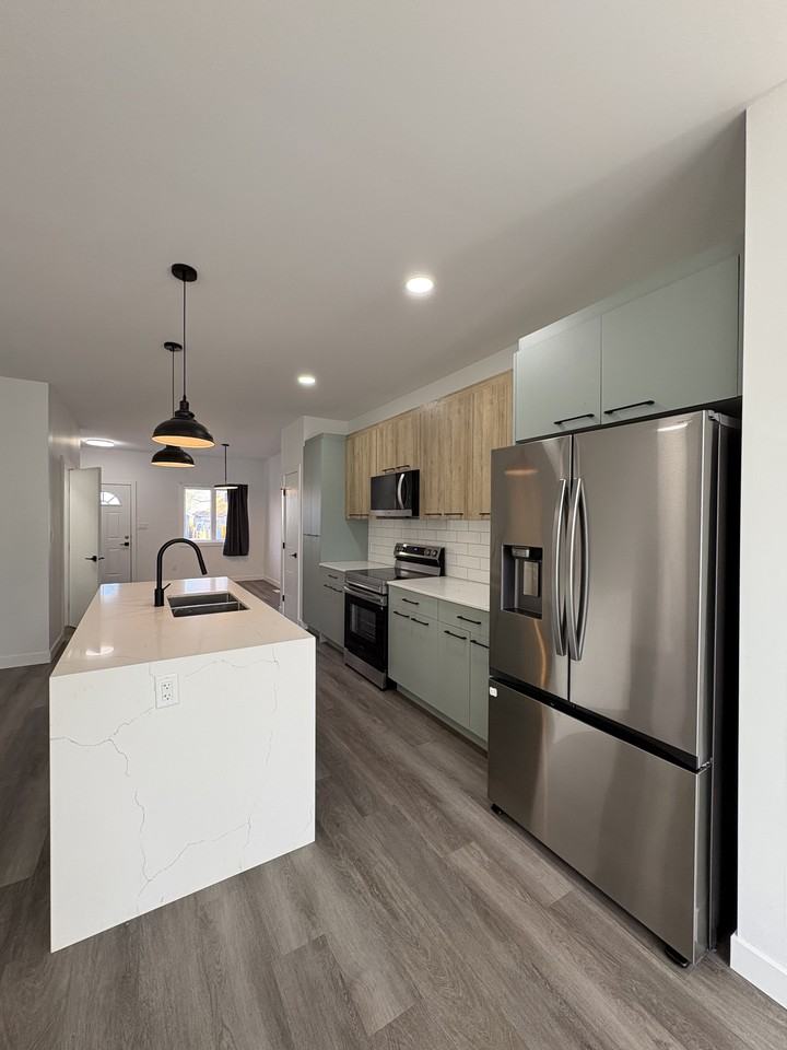 373 Bowman Ave - Photo 6 of 14