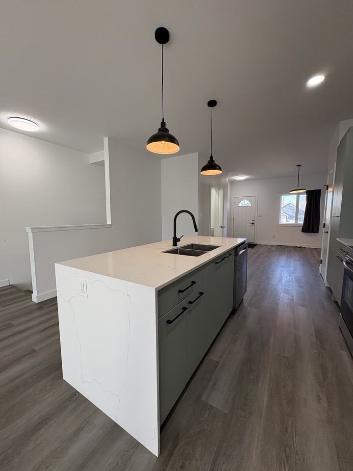 373 Bowman Ave - Photo 7 of 14