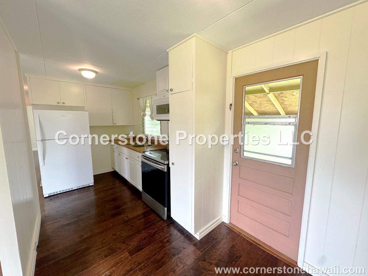 528 Oneawa St #1 - Photo 4 of 21