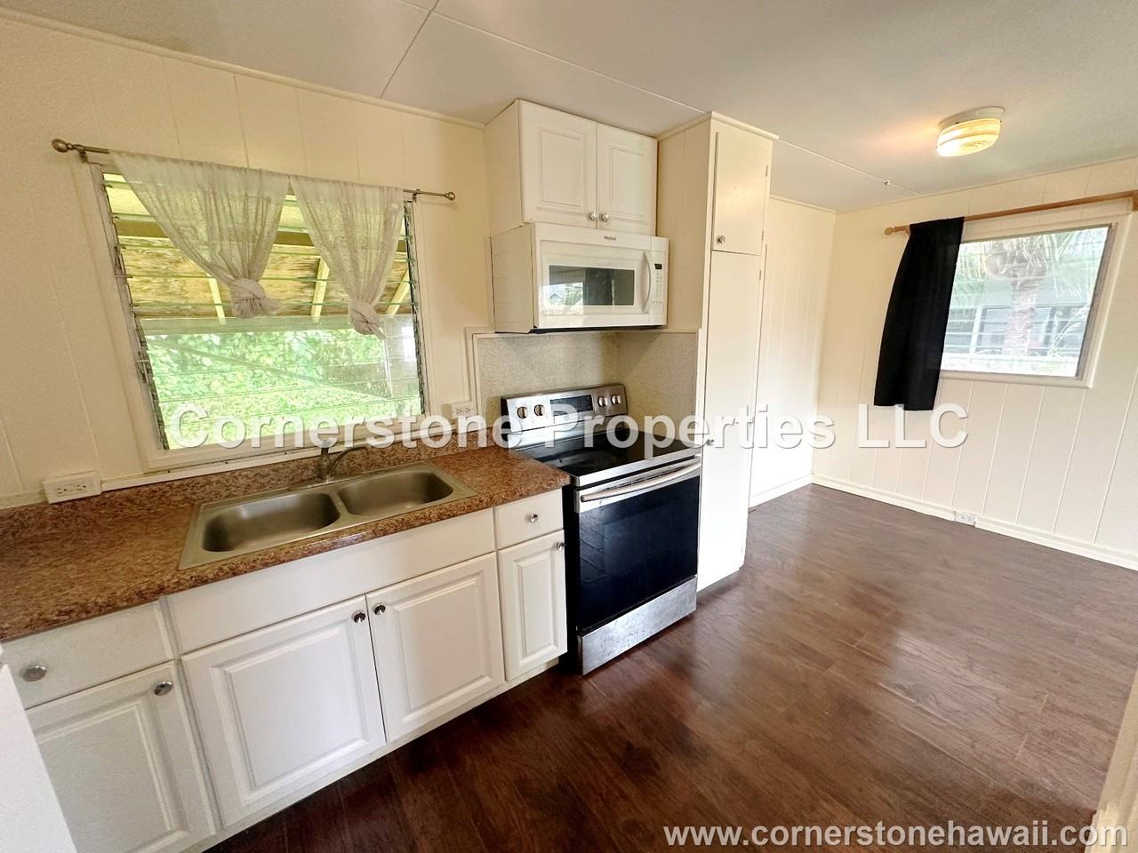 528 Oneawa St #1 - Photo 5 of 21
