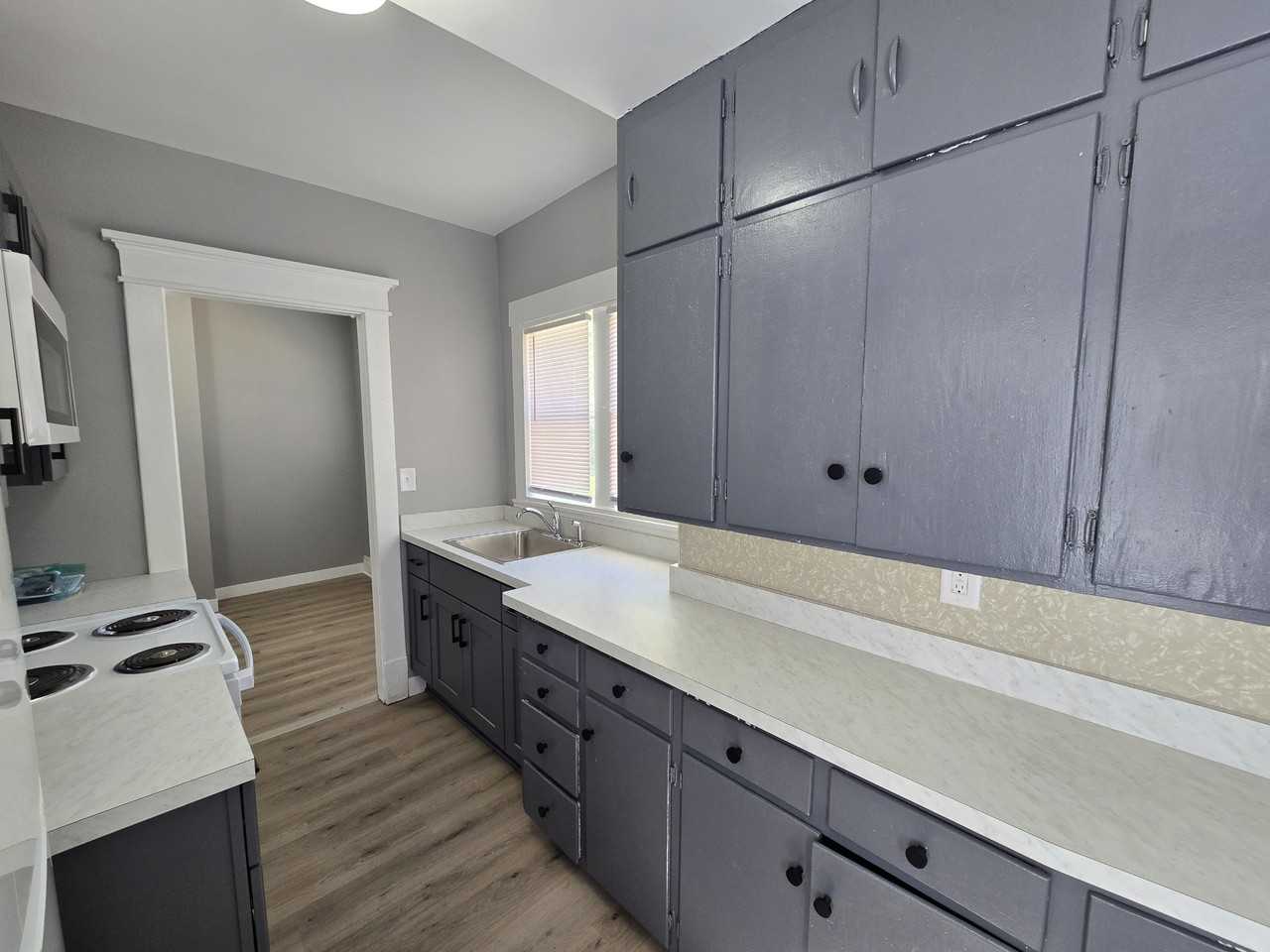 733 Baltimore St #1 - Photo 4 of 19