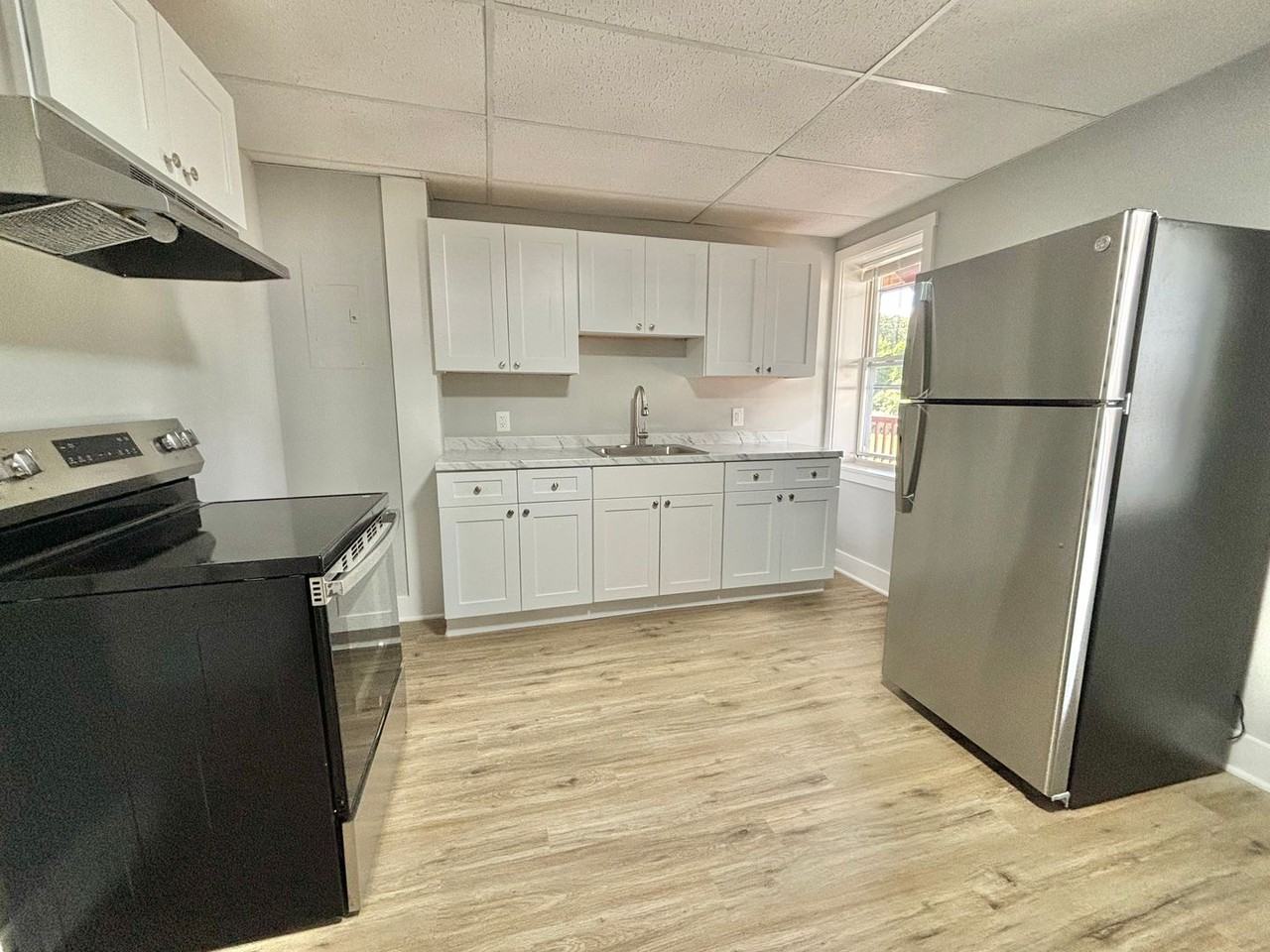 2303 Main St - Photo 7 of 11
